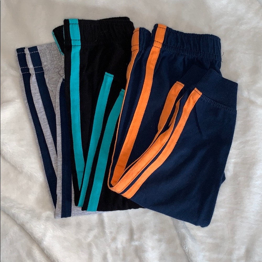 Excellent cond. lightweight sz 24 Mth joggers